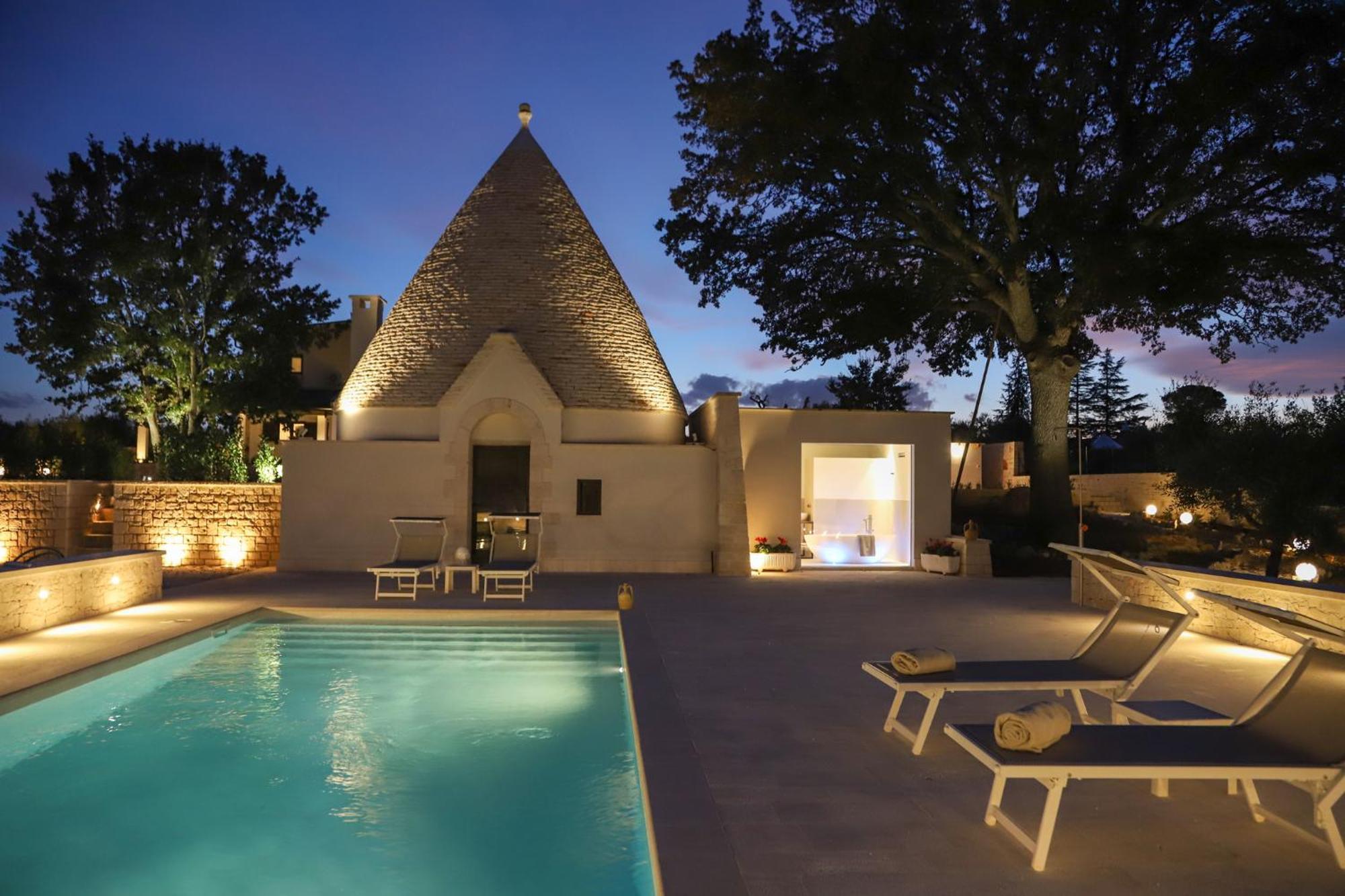 Td Trullo Roverella Charming Trullo With Pool Castellana Grotte Exteriör bild