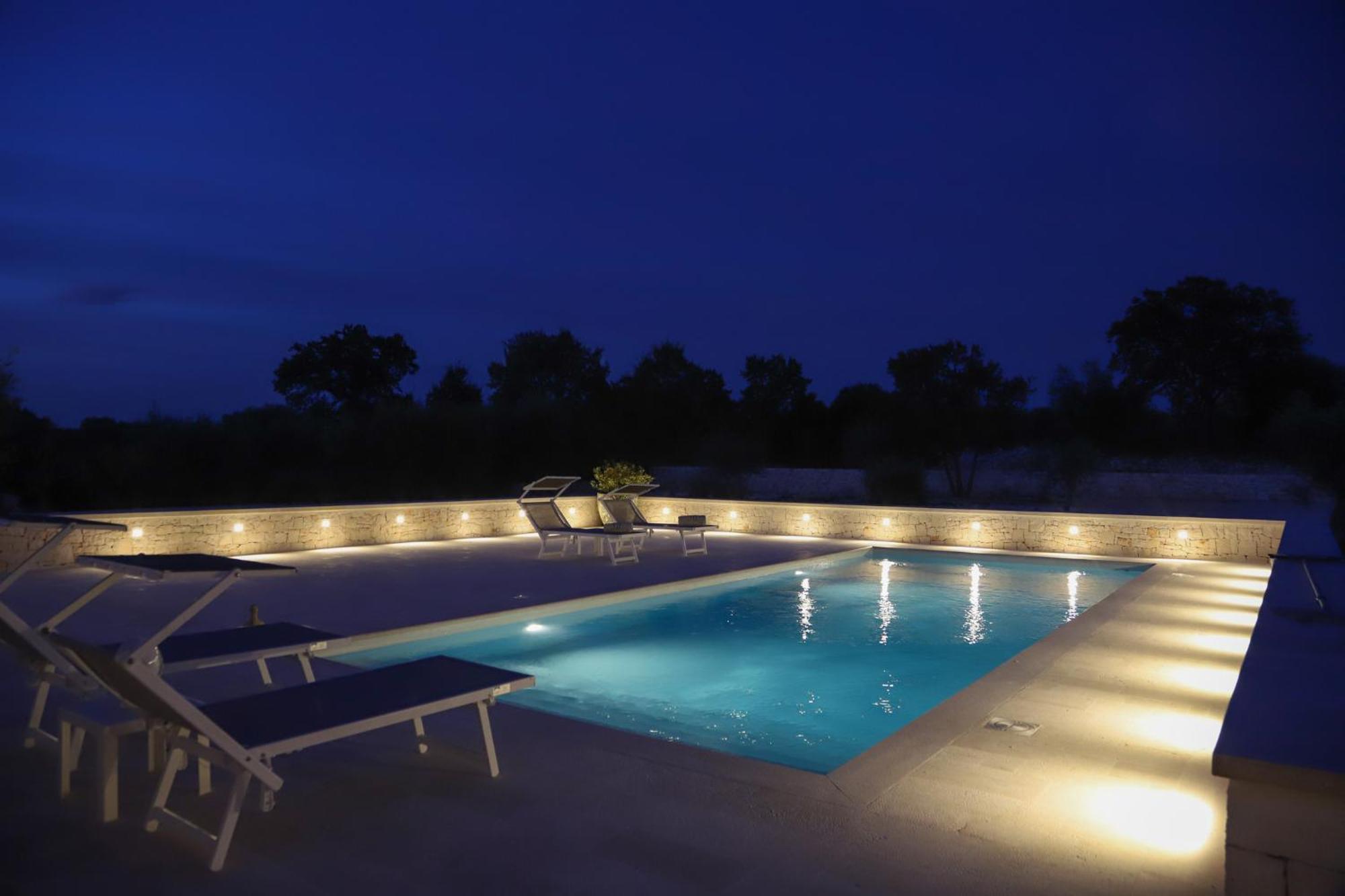 Td Trullo Roverella Charming Trullo With Pool Castellana Grotte Exteriör bild